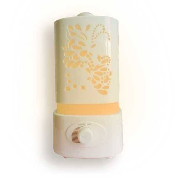Difusor de aroma "Portartil" con lindo diseño y lampara que cambia de color. Aromatiza tu casa , oficina en minutos